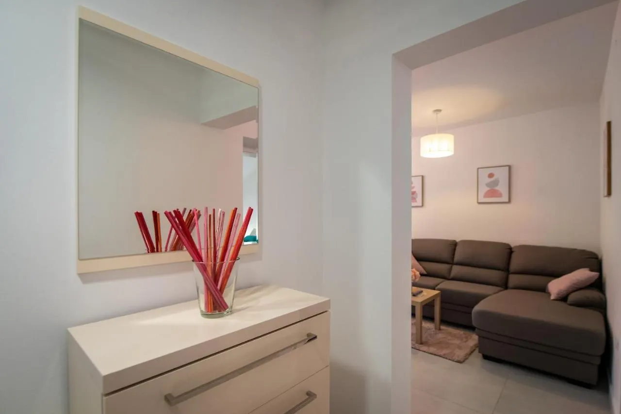 Antique Center Pula Apartment 0*,
